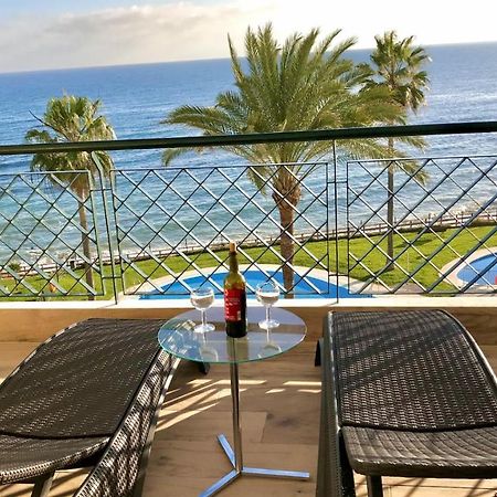Mi Capricho A17 Beachfront Apartment Ла Кала де Михас Екстериор снимка